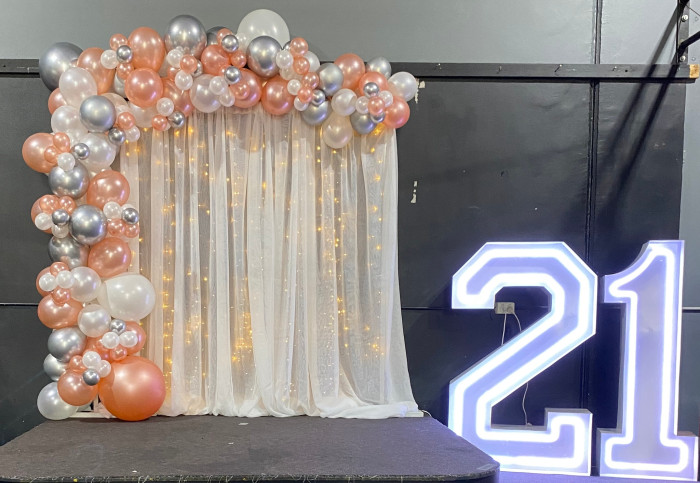 Jumbo Neon Number Lights Photo - 4