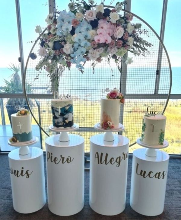 Round Display Plinths Photo