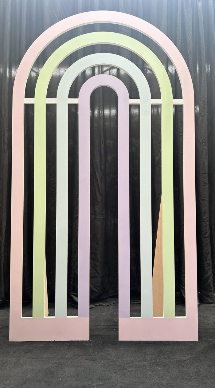 Wooden Rainbow Arch Photo - 1