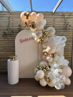 Round Ripple Display Plinths Photo - 1